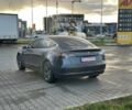 Серый Тесла Модель 3, объемом двигателя 0 л и пробегом 111 тыс. км за 16200 $, фото 3 на Automoto.ua