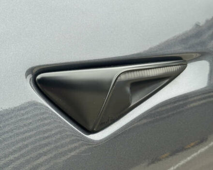 Серый Тесла Модель 3, объемом двигателя 0 л и пробегом 198 тыс. км за 15300 $, фото 17 на Automoto.ua