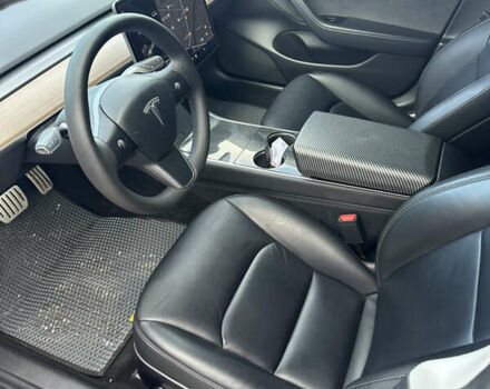 Серый Тесла Модель 3, объемом двигателя 0 л и пробегом 50 тыс. км за 20400 $, фото 8 на Automoto.ua
