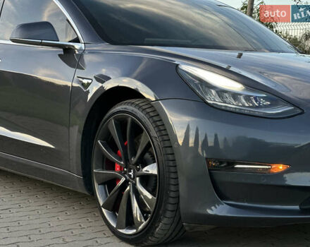 Сірий Тесла Модель 3, об'ємом двигуна 0 л та пробігом 84 тис. км за 19500 $, фото 3 на Automoto.ua