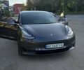 Серый Тесла Модель 3, объемом двигателя 0 л и пробегом 94 тыс. км за 15450 $, фото 4 на Automoto.ua