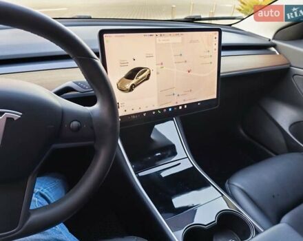 Сірий Тесла Модель 3, об'ємом двигуна 0 л та пробігом 90 тис. км за 16500 $, фото 18 на Automoto.ua