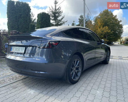 Сірий Тесла Модель 3, об'ємом двигуна 0 л та пробігом 61 тис. км за 21700 $, фото 5 на Automoto.ua