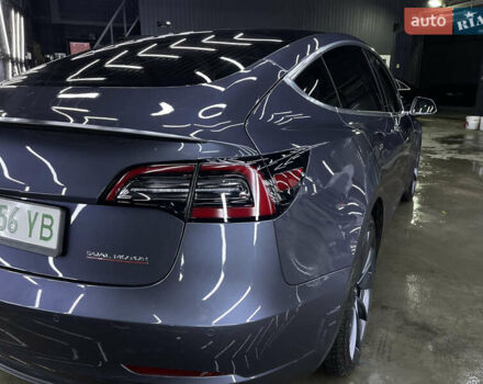 Серый Тесла Модель 3, объемом двигателя 0 л и пробегом 62 тыс. км за 26000 $, фото 11 на Automoto.ua