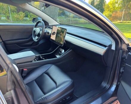 Сірий Тесла Модель 3, об'ємом двигуна 0 л та пробігом 93 тис. км за 11700 $, фото 9 на Automoto.ua