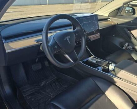 Серый Тесла Модель 3, объемом двигателя 0 л и пробегом 138 тыс. км за 17400 $, фото 4 на Automoto.ua