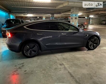 Серый Тесла Модель 3, объемом двигателя 0 л и пробегом 118 тыс. км за 19950 $, фото 9 на Automoto.ua