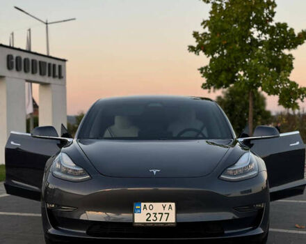 Серый Тесла Модель 3, объемом двигателя 0 л и пробегом 89 тыс. км за 19300 $, фото 3 на Automoto.ua