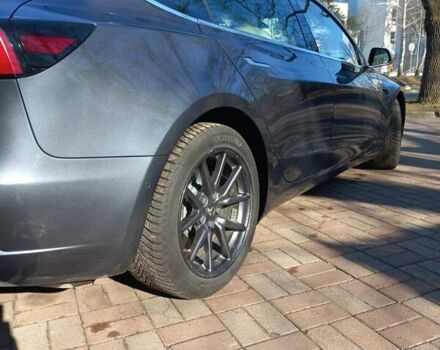 Сірий Тесла Модель 3, об'ємом двигуна 0 л та пробігом 85 тис. км за 22000 $, фото 11 на Automoto.ua