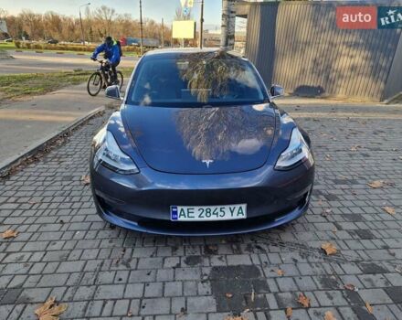 Серый Тесла Модель 3, объемом двигателя 0 л и пробегом 93 тыс. км за 19500 $, фото 5 на Automoto.ua