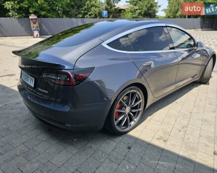 Сірий Тесла Модель 3, об'ємом двигуна 0 л та пробігом 107 тис. км за 22500 $, фото 5 на Automoto.ua