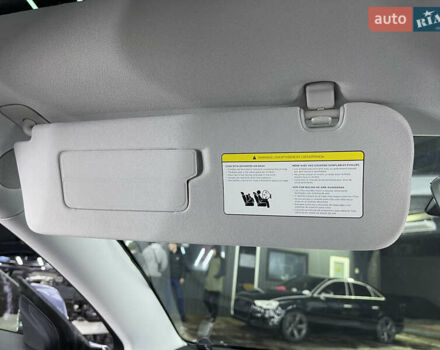 Серый Тесла Модель 3, объемом двигателя 0 л и пробегом 62 тыс. км за 26000 $, фото 38 на Automoto.ua