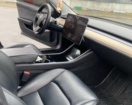 Серый Тесла Модель 3, объемом двигателя 0 л и пробегом 106 тыс. км за 17999 $, фото 27 на Automoto.ua