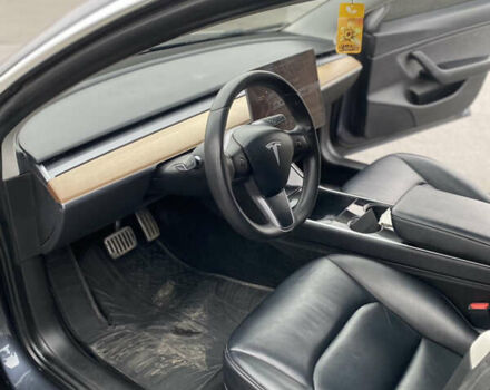 Серый Тесла Модель 3, объемом двигателя 0 л и пробегом 106 тыс. км за 17999 $, фото 22 на Automoto.ua