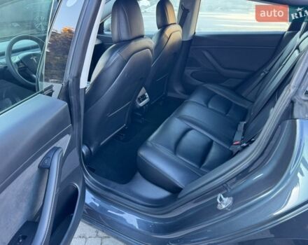 Серый Тесла Модель 3, объемом двигателя 0 л и пробегом 116 тыс. км за 18300 $, фото 10 на Automoto.ua