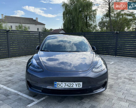 Тесла Модель 3 2020 у Каменке-Бугской на Automoto.ua Сірий Тесла Модель 3, об'ємом двигуна 0 л та пробігом 84 тис. км за 21000 $, фото 2 на Automoto.ua