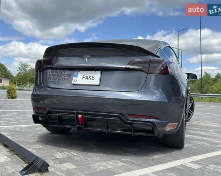 Сірий Тесла Модель 3, об'ємом двигуна 0 л та пробігом 84 тис. км за 18800 $, фото 9 на Automoto.ua