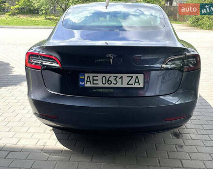 Сірий Тесла Модель 3, об'ємом двигуна 0 л та пробігом 59 тис. км за 13900 $, фото 4 на Automoto.ua