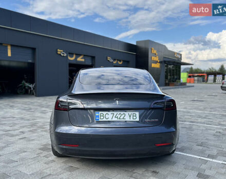 Тесла Модель 3 2020 у Каменке-Бугской на Automoto.ua Сірий Тесла Модель 3, об'ємом двигуна 0 л та пробігом 84 тис. км за 21000 $, фото 3 на Automoto.ua