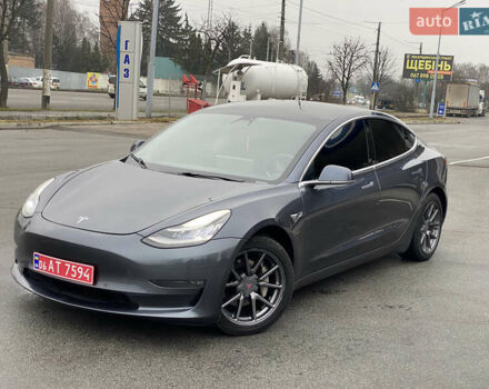 Серый Тесла Модель 3, объемом двигателя 0 л и пробегом 106 тыс. км за 17999 $, фото 7 на Automoto.ua