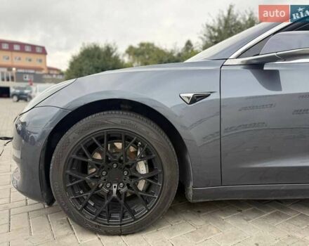 Сірий Тесла Модель 3, об'ємом двигуна 0 л та пробігом 177 тис. км за 10600 $, фото 9 на Automoto.ua