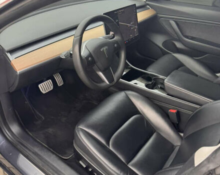 Серый Тесла Модель 3, объемом двигателя 0 л и пробегом 114 тыс. км за 19500 $, фото 14 на Automoto.ua