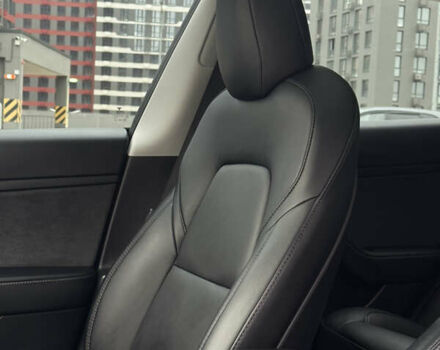 Серый Тесла Модель 3, объемом двигателя 0 л и пробегом 198 тыс. км за 15300 $, фото 22 на Automoto.ua