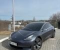 Серый Тесла Модель 3, объемом двигателя 0 л и пробегом 65 тыс. км за 16000 $, фото 1 на Automoto.ua