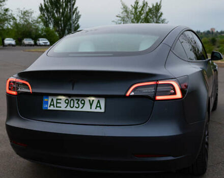 Серый Тесла Модель 3, объемом двигателя 0 л и пробегом 66 тыс. км за 21500 $, фото 8 на Automoto.ua