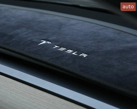 Серый Тесла Модель 3, объемом двигателя 0 л и пробегом 84 тыс. км за 22500 $, фото 35 на Automoto.ua
