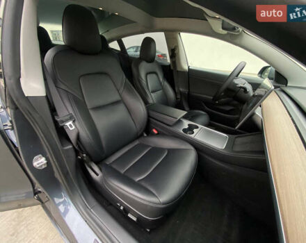 Сірий Тесла Модель 3, об'ємом двигуна 0 л та пробігом 151 тис. км за 14600 $, фото 18 на Automoto.ua