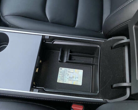 Сірий Тесла Модель 3, об'ємом двигуна 0 л та пробігом 98 тис. км за 19500 $, фото 29 на Automoto.ua