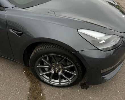 Серый Тесла Модель 3, объемом двигателя 0 л и пробегом 90 тыс. км за 20500 $, фото 11 на Automoto.ua