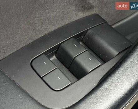 Серый Тесла Модель 3, объемом двигателя 0 л и пробегом 68 тыс. км за 19500 $, фото 14 на Automoto.ua