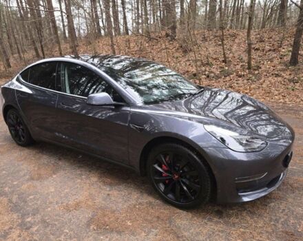 Тесла Модель 3 2021 у Києві на Automoto.ua Сірий Тесла Модель 3, об'ємом двигуна 0 л та пробігом 47 тис. км за 12500 $, фото 1 на Automoto.ua
