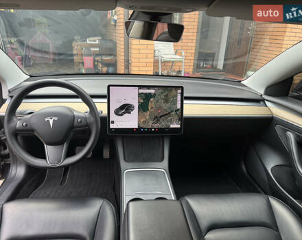 Сірий Тесла Модель 3, об'ємом двигуна 0 л та пробігом 55 тис. км за 23300 $, фото 22 на Automoto.ua