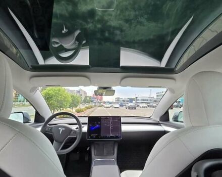 Серый Тесла Модель 3, объемом двигателя 0 л и пробегом 74 тыс. км за 20500 $, фото 10 на Automoto.ua