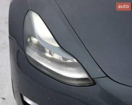 Сірий Тесла Модель 3, об'ємом двигуна 0 л та пробігом 98 тис. км за 23500 $, фото 25 на Automoto.ua