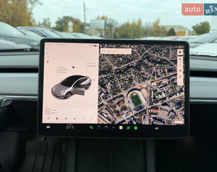 Серый Тесла Модель 3, объемом двигателя 0 л и пробегом 75 тыс. км за 20700 $, фото 19 на Automoto.ua