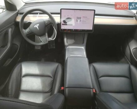 Сірий Тесла Модель 3, об'ємом двигуна 0 л та пробігом 105 тис. км за 8400 $, фото 7 на Automoto.ua