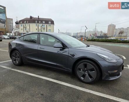 Серый Тесла Модель 3, объемом двигателя 0 л и пробегом 54 тыс. км за 21500 $, фото 1 на Automoto.ua