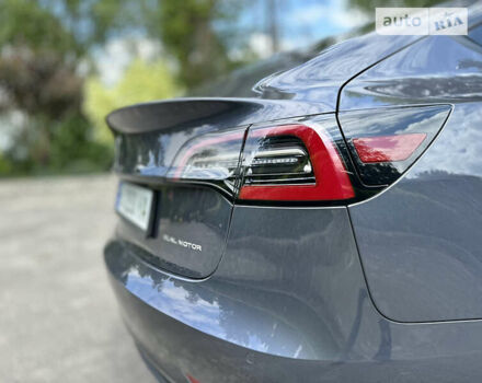 Серый Тесла Модель 3, объемом двигателя 0 л и пробегом 28 тыс. км за 22900 $, фото 10 на Automoto.ua