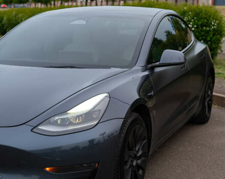 Серый Тесла Модель 3, объемом двигателя 0 л и пробегом 66 тыс. км за 21500 $, фото 3 на Automoto.ua