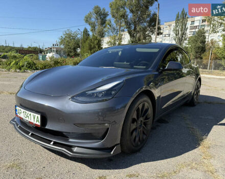Серый Тесла Модель 3, объемом двигателя 0 л и пробегом 120 тыс. км за 16900 $, фото 1 на Automoto.ua