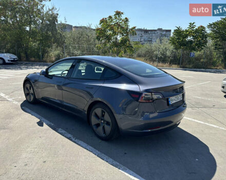 Серый Тесла Модель 3, объемом двигателя 0 л и пробегом 54 тыс. км за 20000 $, фото 2 на Automoto.ua
