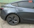 Серый Тесла Модель 3, объемом двигателя 0 л и пробегом 70 тыс. км за 18400 $, фото 4 на Automoto.ua