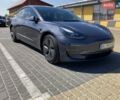 Серый Тесла Модель 3, объемом двигателя 0 л и пробегом 93 тыс. км за 21190 $, фото 8 на Automoto.ua