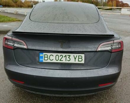 Серый Тесла Модель 3, объемом двигателя 0 л и пробегом 46 тыс. км за 18200 $, фото 3 на Automoto.ua