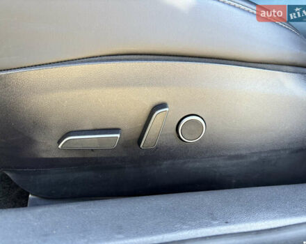 Сірий Тесла Модель 3, об'ємом двигуна 0 л та пробігом 73 тис. км за 34900 $, фото 23 на Automoto.ua