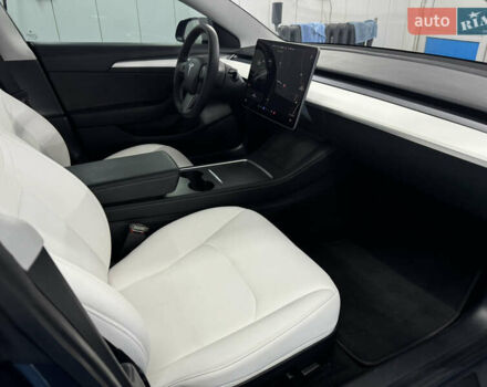 Серый Тесла Модель 3, объемом двигателя 0 л и пробегом 32 тыс. км за 25500 $, фото 8 на Automoto.ua